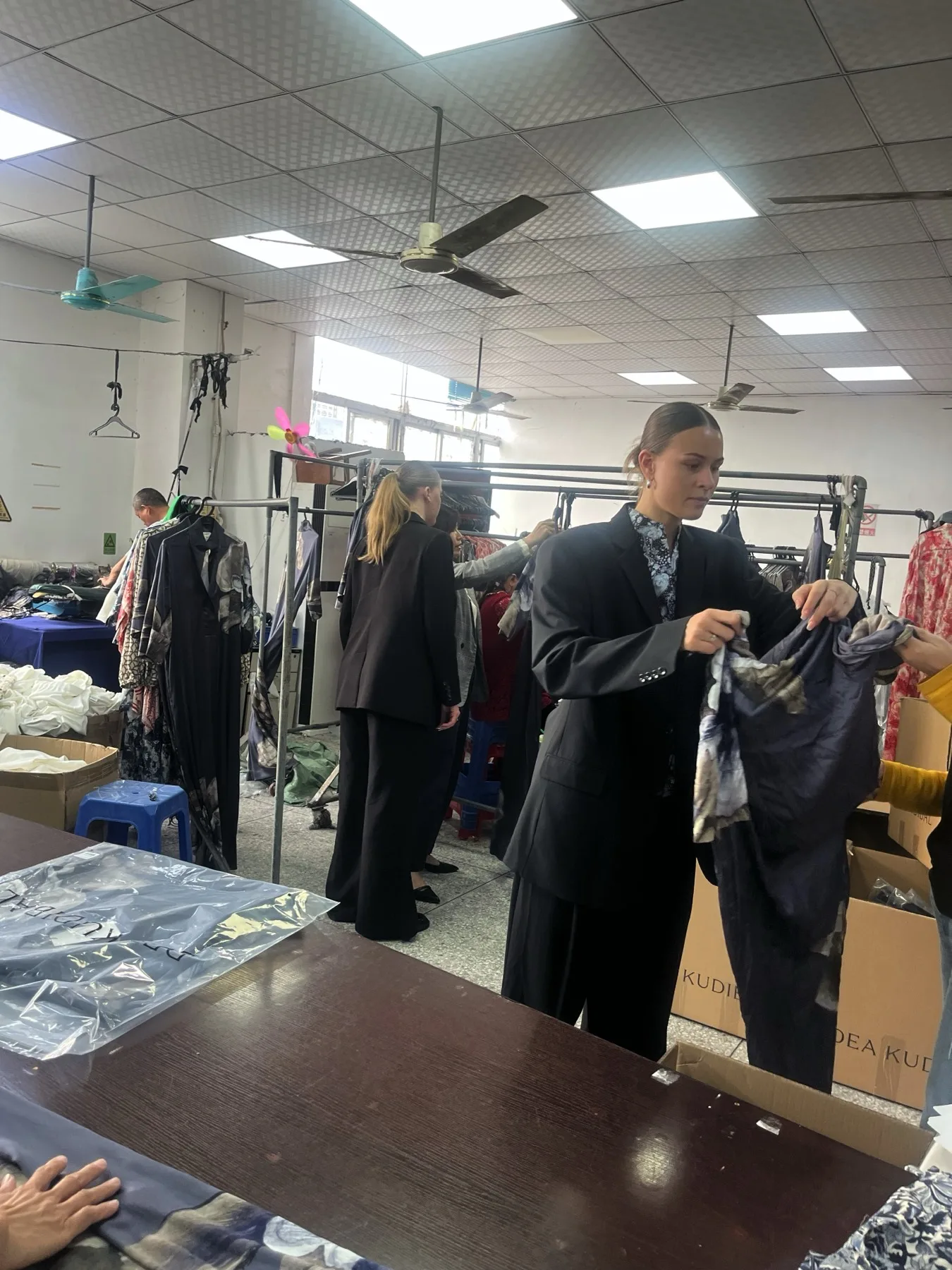 NICOO FASHION editorial look